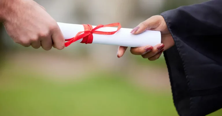 Ontario Secondary School Literacy Course